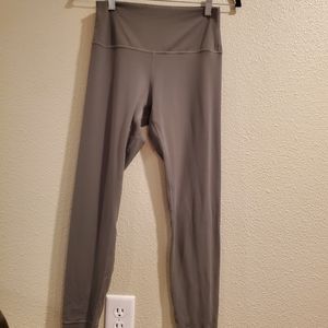 Lululemon Wonder Under 7/8 Leggings